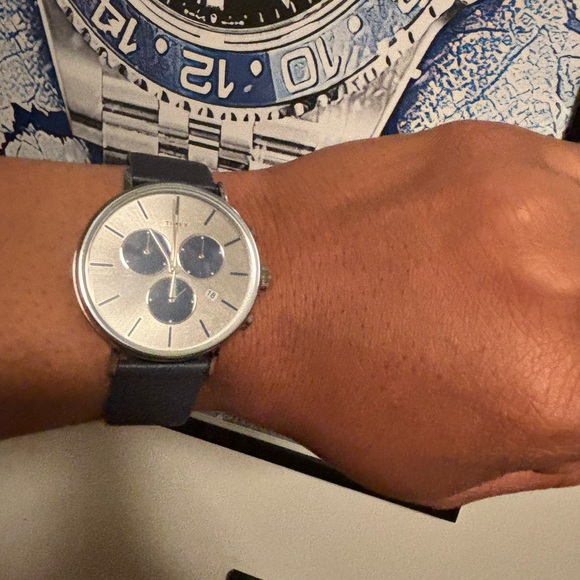 Timex Other - Timex Mens Fairfield Chrono Supernova 41mm Silvertone Dial Blue Leather Strap
